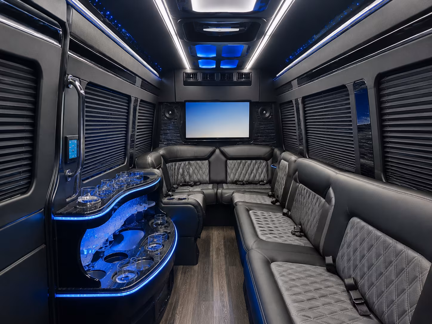 auburnwacharterbusservices com is how auburn groups find prom transportation without the stress