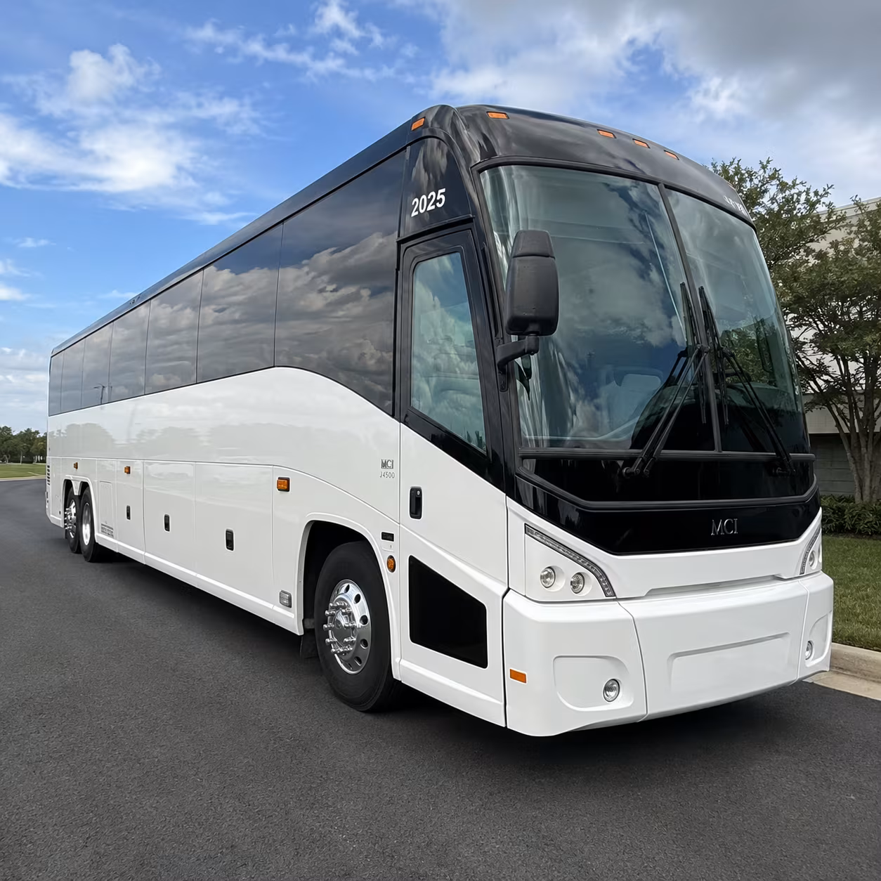 easy bus rentals for seattle concert venues from auburn