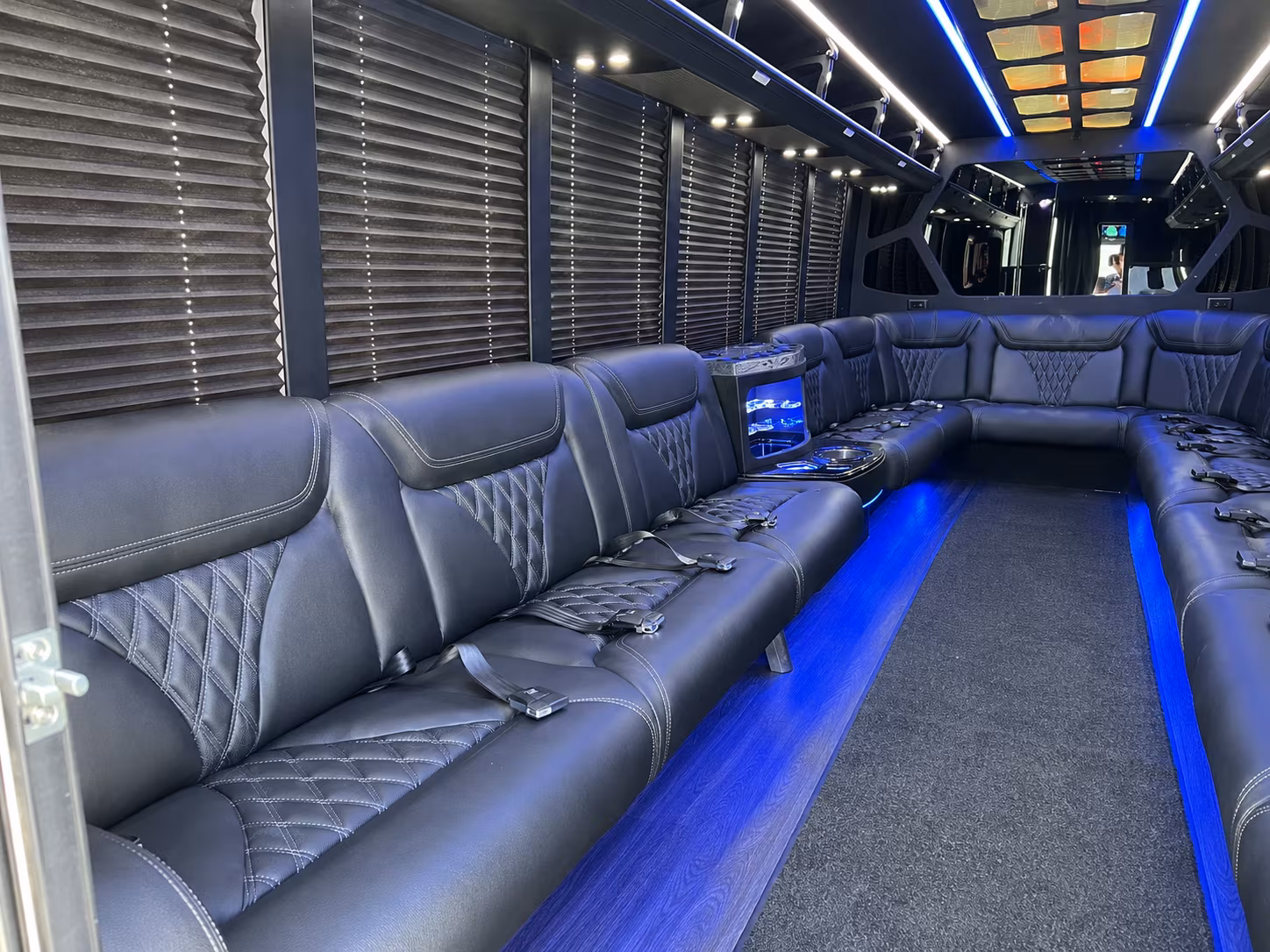 party buses that make auburn prom night unforgettable from the first stop
